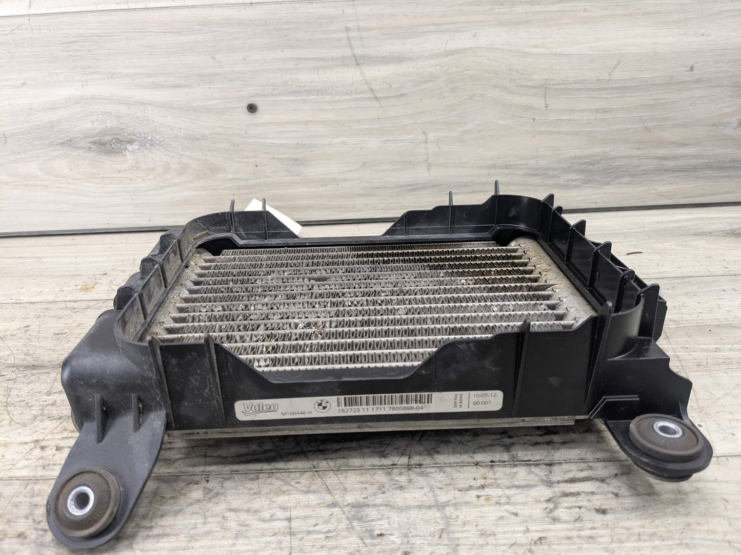 12-15 OEM BMW F22 F30 F32 F34 F36 Engine Oil Cooler Radiator Passenger Right*