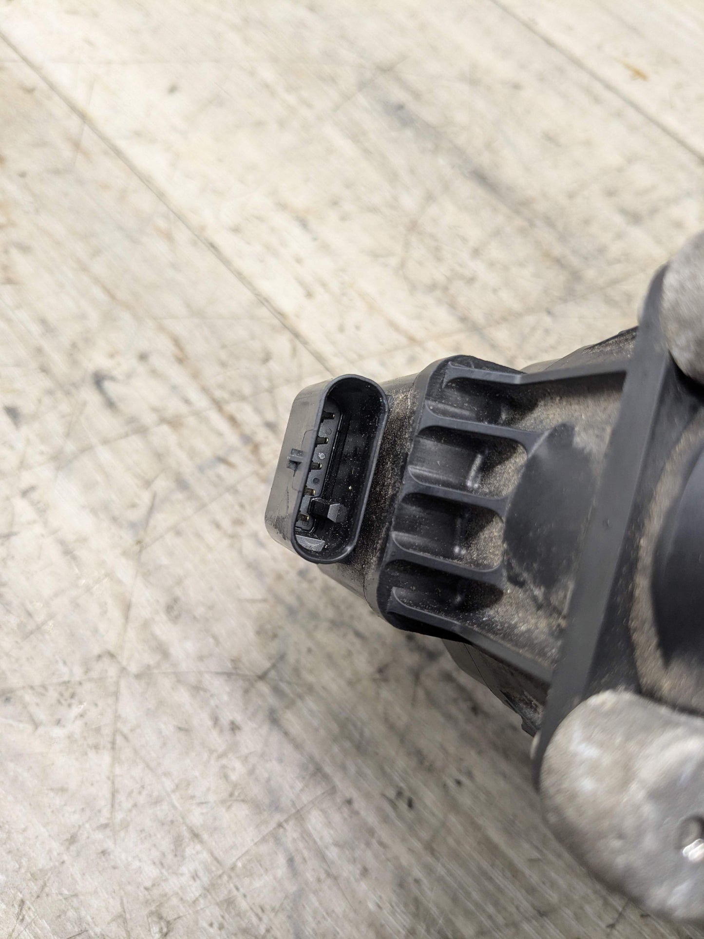 OEM BMW F22 F30 F32 F36 G01* G30* 330 430 X3 Engine B46 Turbo Charger w Manifold