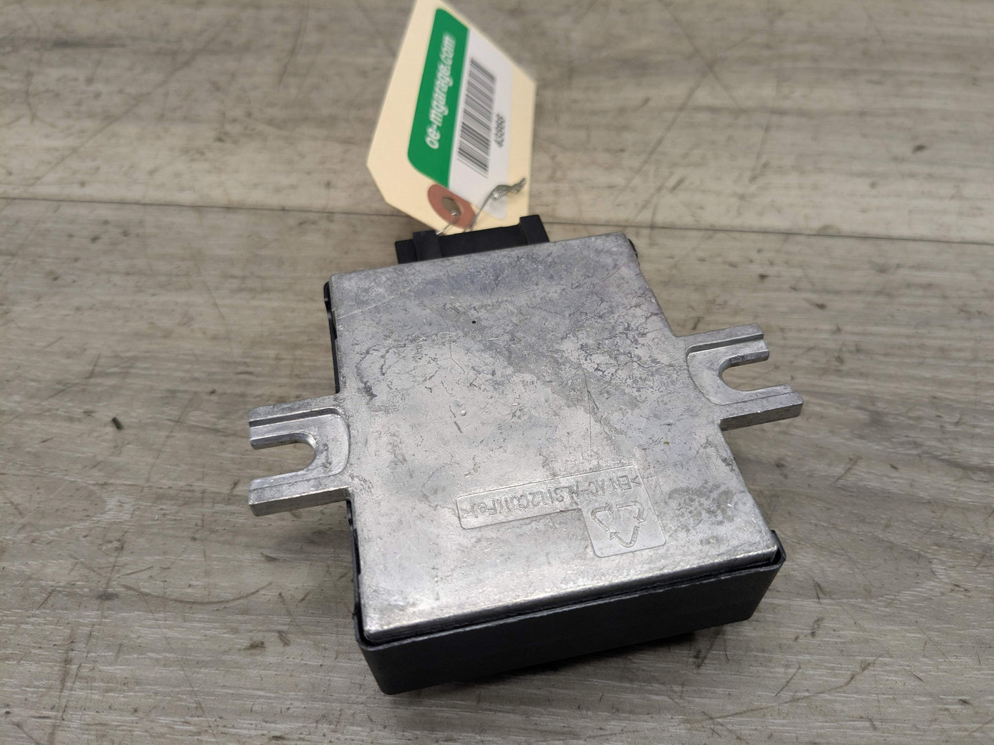 OEM BMW G01 G05 G20 G22 G23 G26 G30 G80 G82 X3 X5 M3 M4 Fuel Pump Control Module