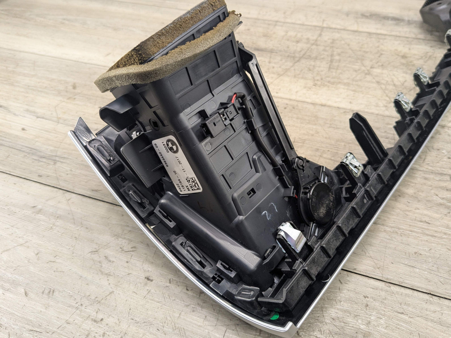 18-21 OEM BMW G01 G02 X3 X4 Dashboard Right Passenger Air Vent Grille w/ Trim