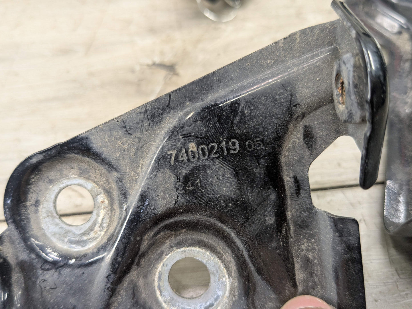 18-24 OEM BMW G01 G02 F97 F98 X3 X4 Left Driver Fender Wing Holder Bracket SET