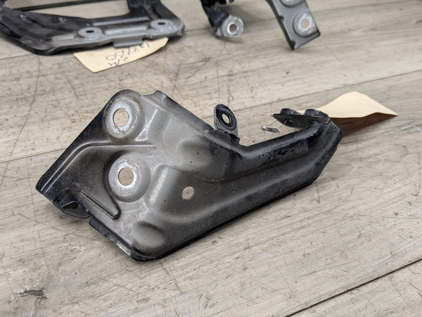 18-24 OEM BMW G01 G02 F97 F98 X3 X4 Left Driver Fender Wing Holder Bracket SET