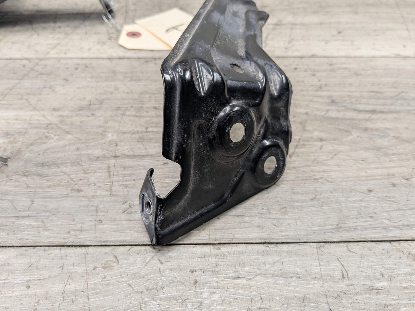 18-24 OEM BMW G01 G02 F97 X3 X4 Right Passenger Fender Wing Holder Bracket SET