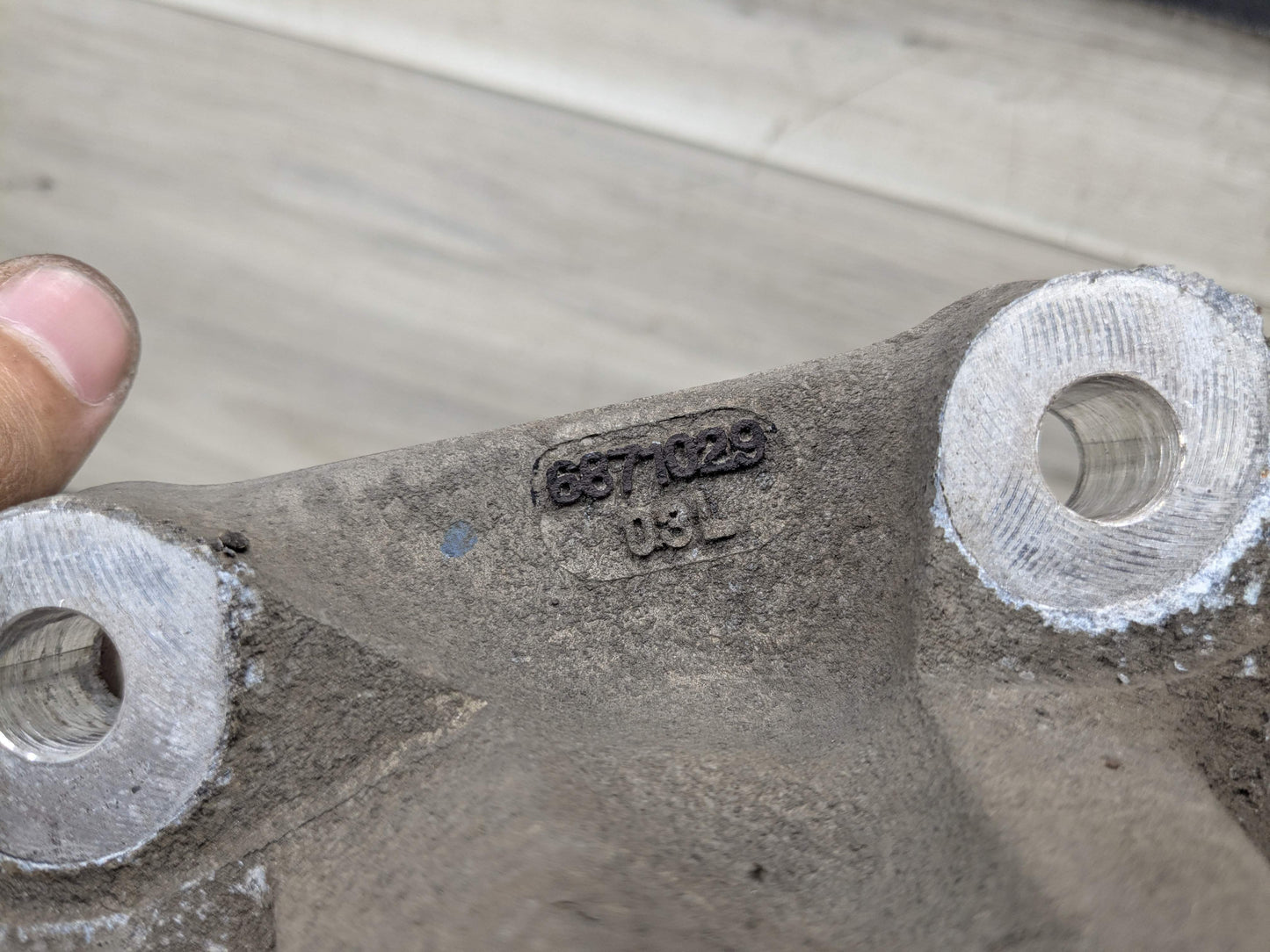 OEM BMW G01 X3 30i 30iX M40iX REAR Left Driver Knuckle Wheel Hub Spindle Bearing