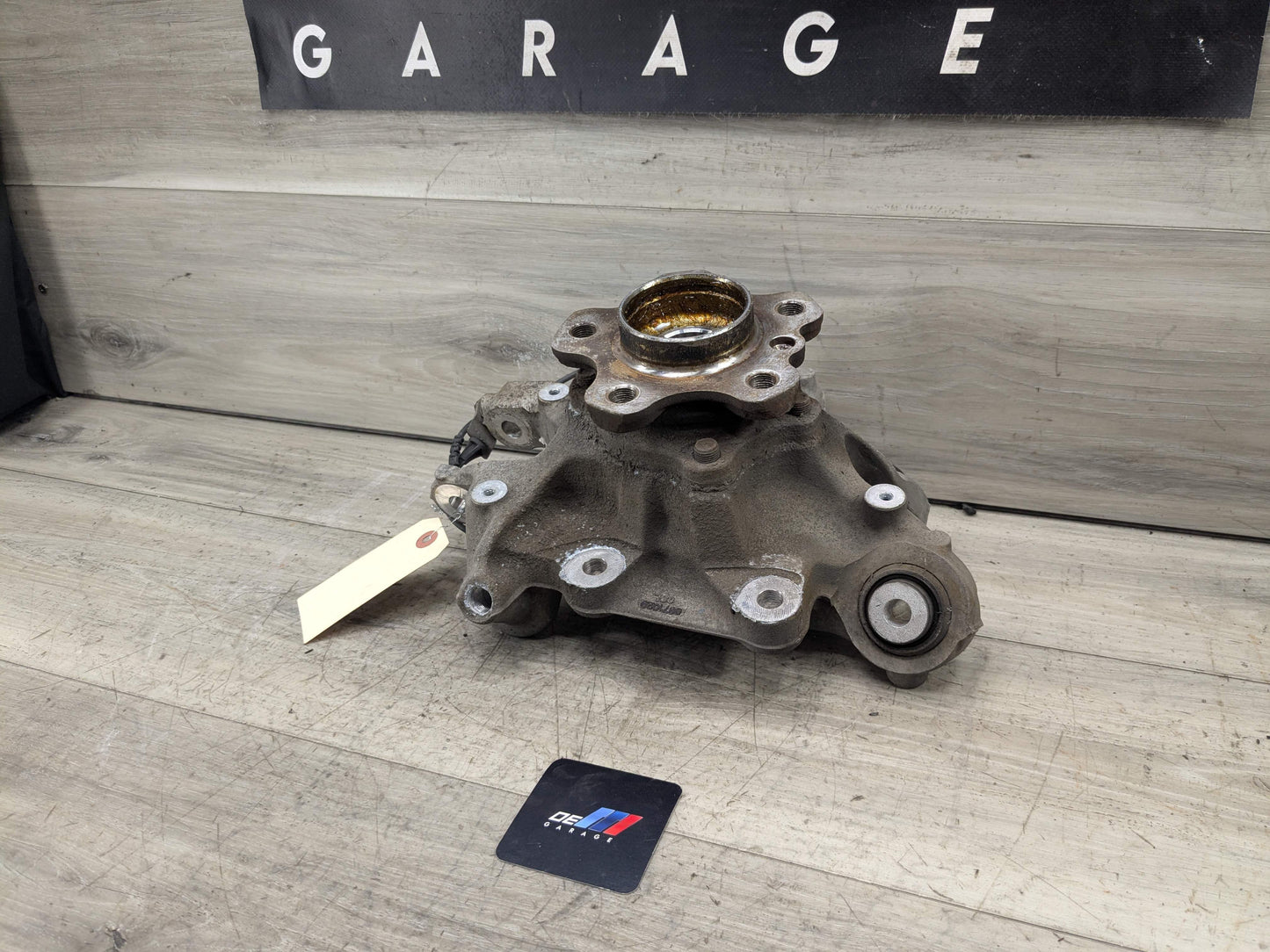 OEM BMW G01 X3 30i 30iX M40iX REAR Left Driver Knuckle Wheel Hub Spindle Bearing