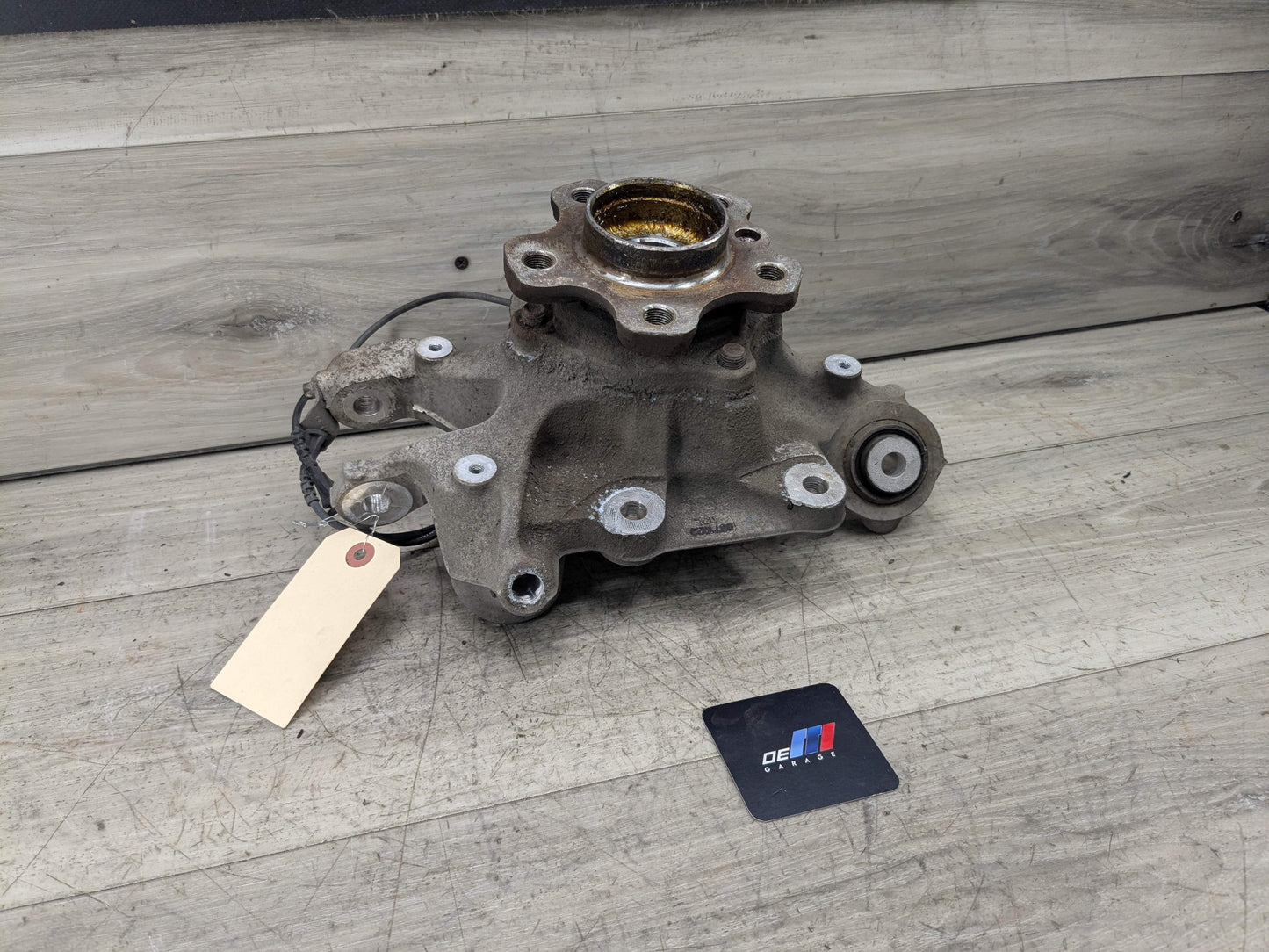 OEM BMW G01 X3 30i 30iX M40iX REAR Left Driver Knuckle Wheel Hub Spindle Bearing