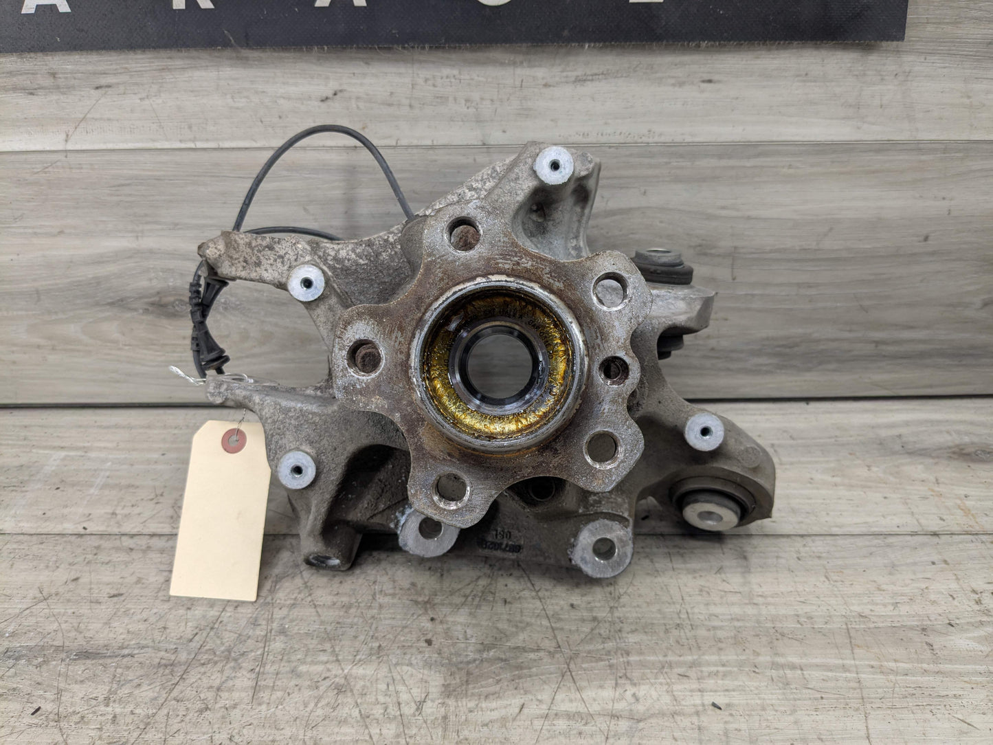 OEM BMW G01 X3 30i 30iX M40iX REAR Left Driver Knuckle Wheel Hub Spindle Bearing