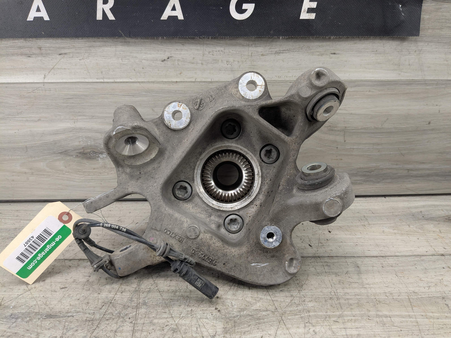 OEM BMW G01 X3 30i 30iX M40iX REAR Left Driver Knuckle Wheel Hub Spindle Bearing