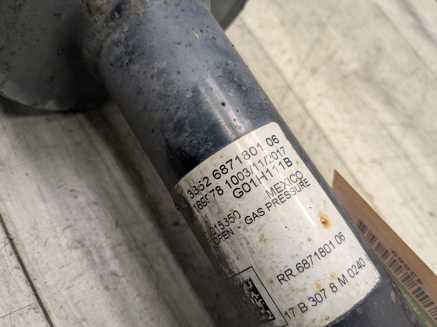 18-24 OEM BMW G01 X3 30i 30iX REAR Left or Right Spring Strut Shock Absorber