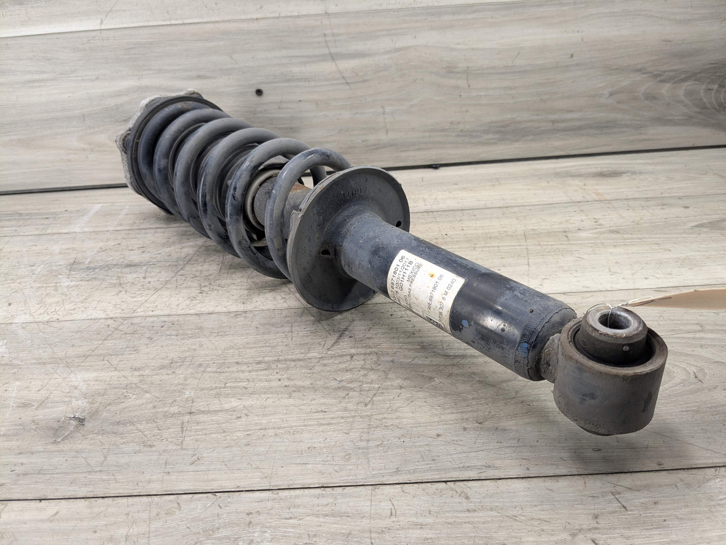 18-24 OEM BMW G01 X3 30i 30iX REAR Left or Right Spring Strut Shock Absorber