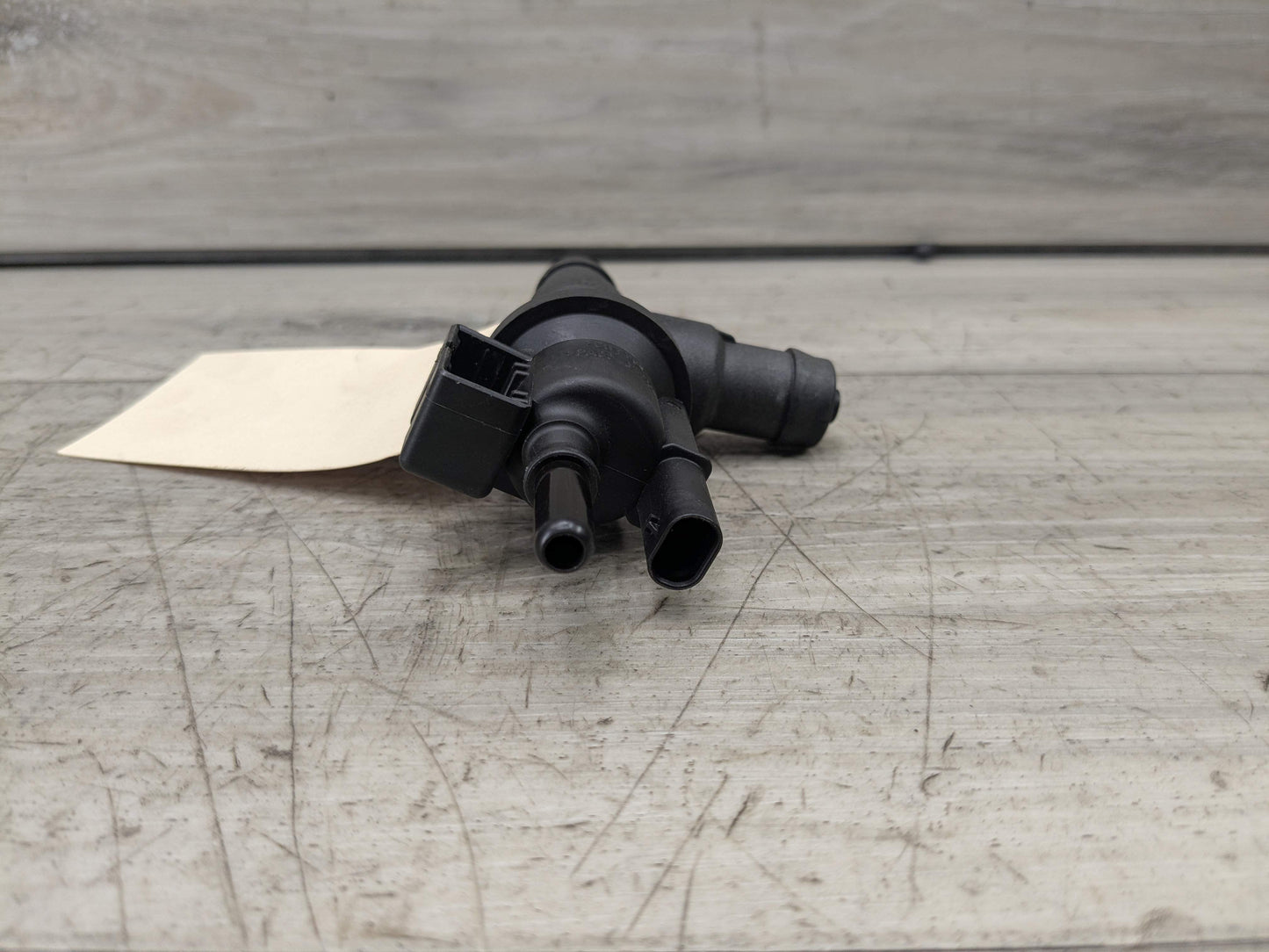 OEM BMW F22 F30 F32 G01 G05 G12 G20 G30 Fuel Tank Vapor Breather Valve B46 B58