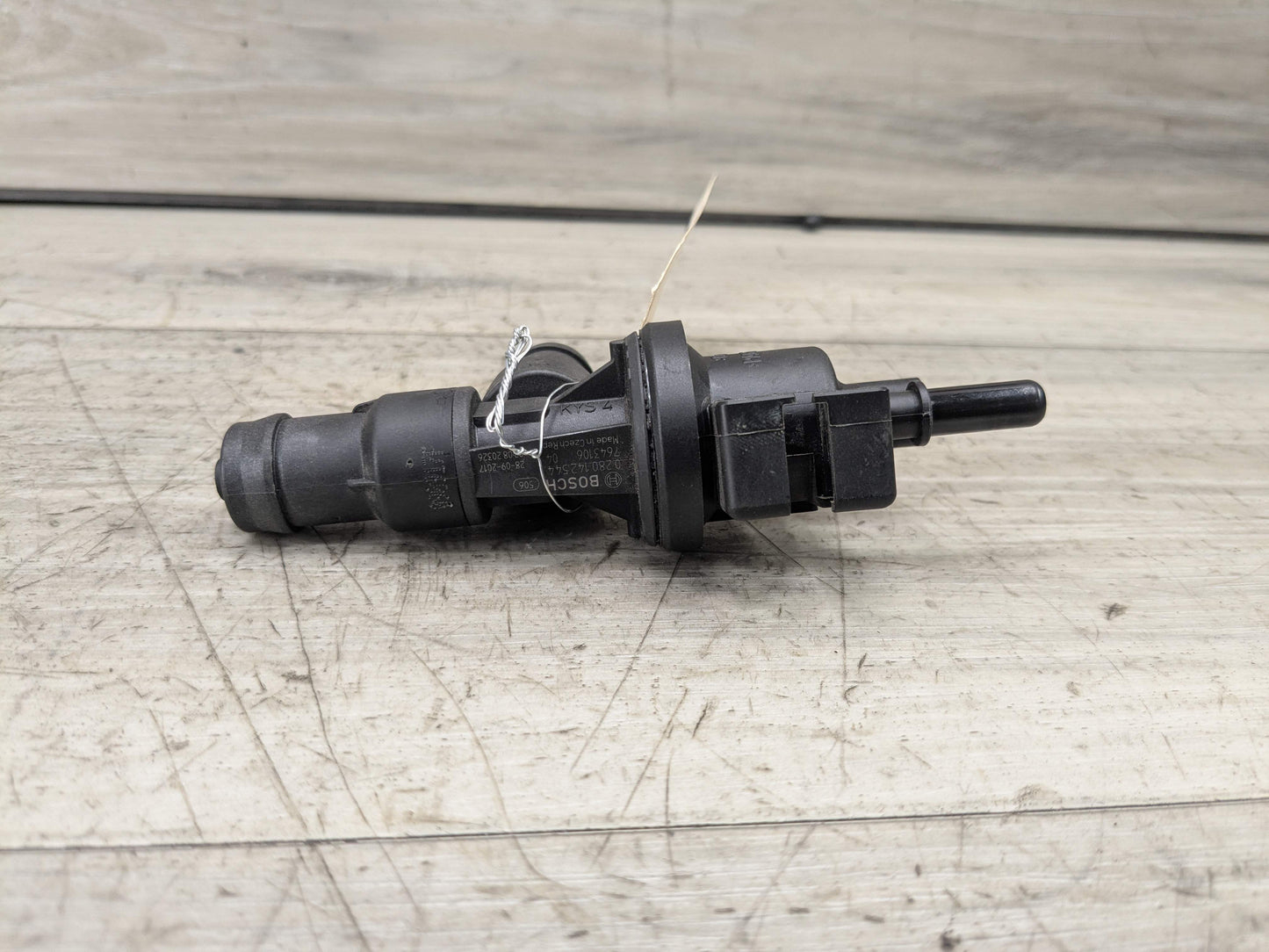 OEM BMW F22 F30 F32 G01 G05 G12 G20 G30 Fuel Tank Vapor Breather Valve B46 B58