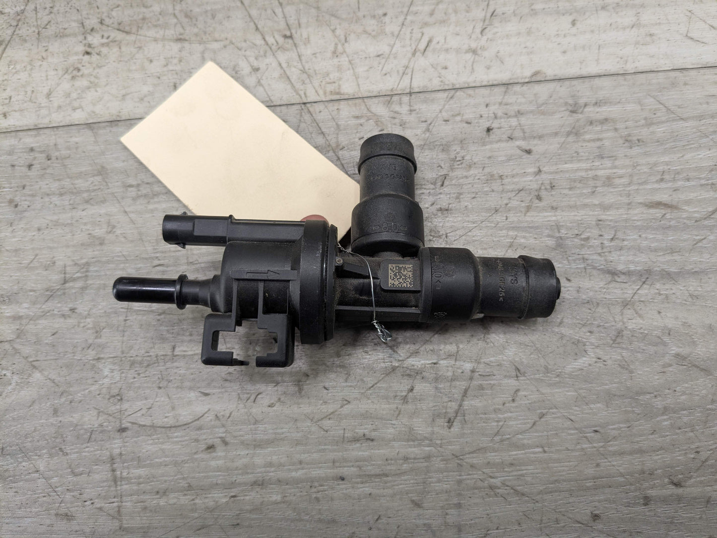 OEM BMW F22 F30 F32 G01 G05 G12 G20 G30 Fuel Tank Vapor Breather Valve B46 B58