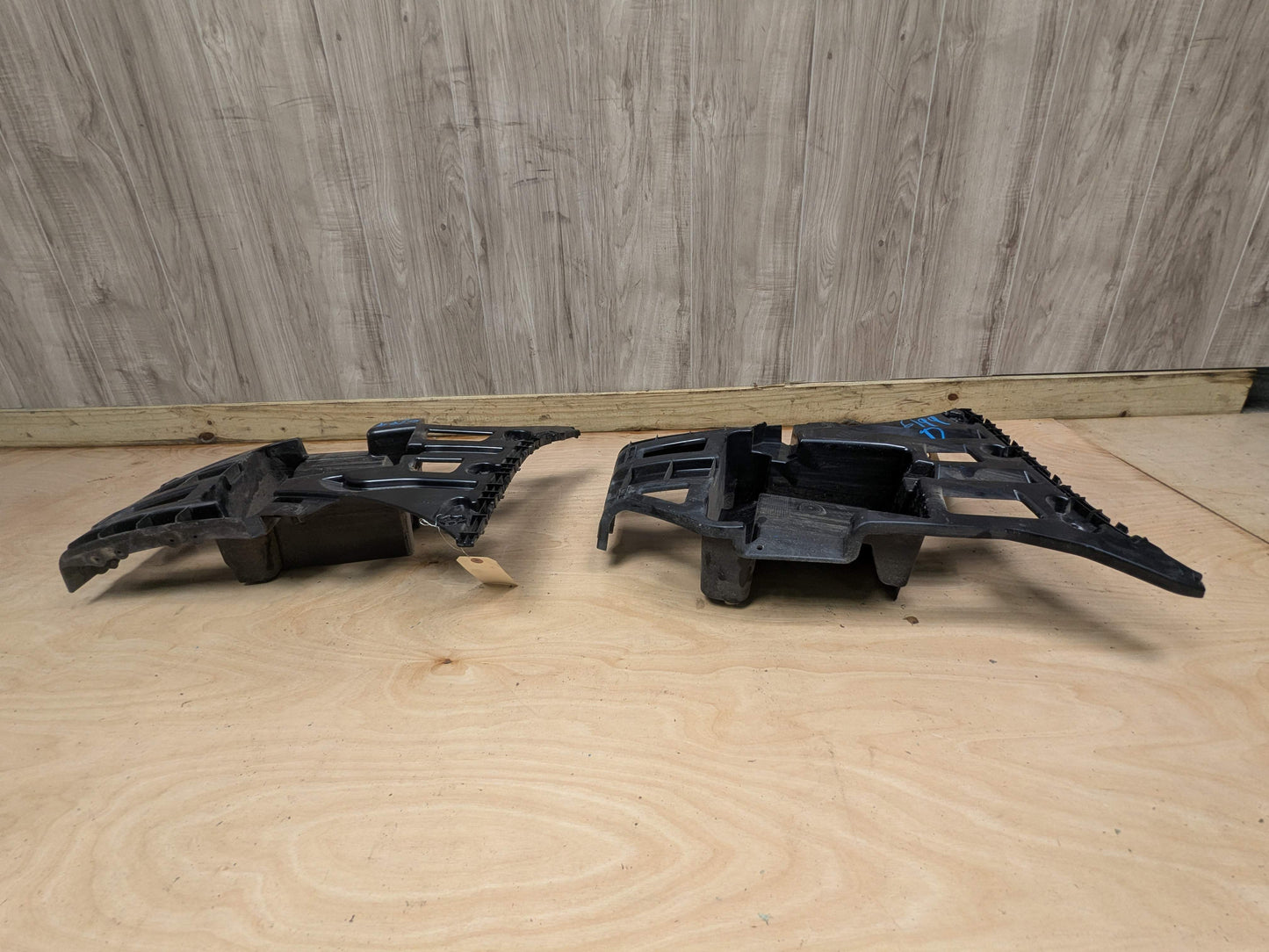 16-22 OEM BMW F48 X1 Rear Bumper Left Right Side Bracket Mount Support PAIR