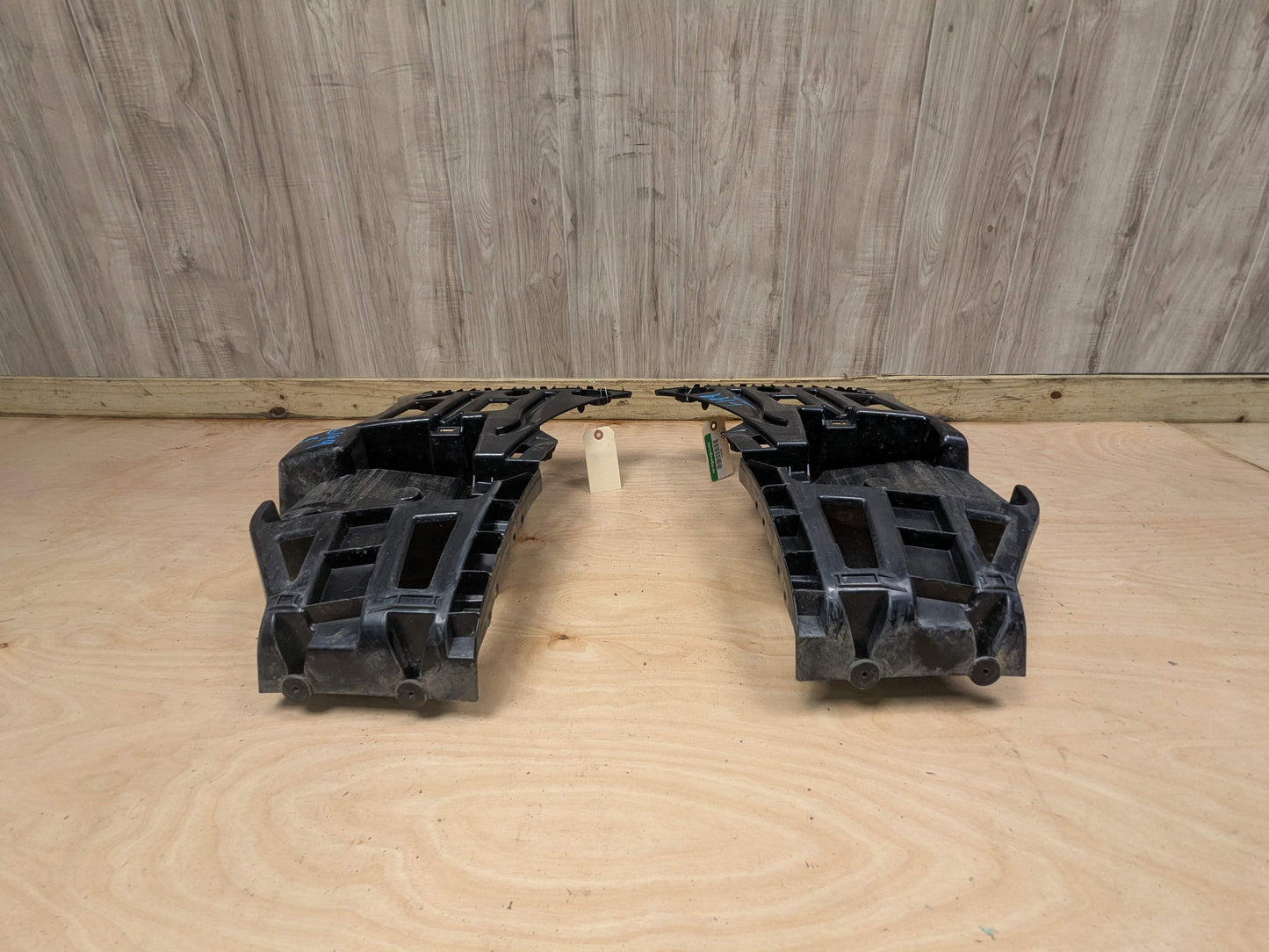 16-22 OEM BMW F48 X1 Rear Bumper Left Right Side Bracket Mount Support PAIR