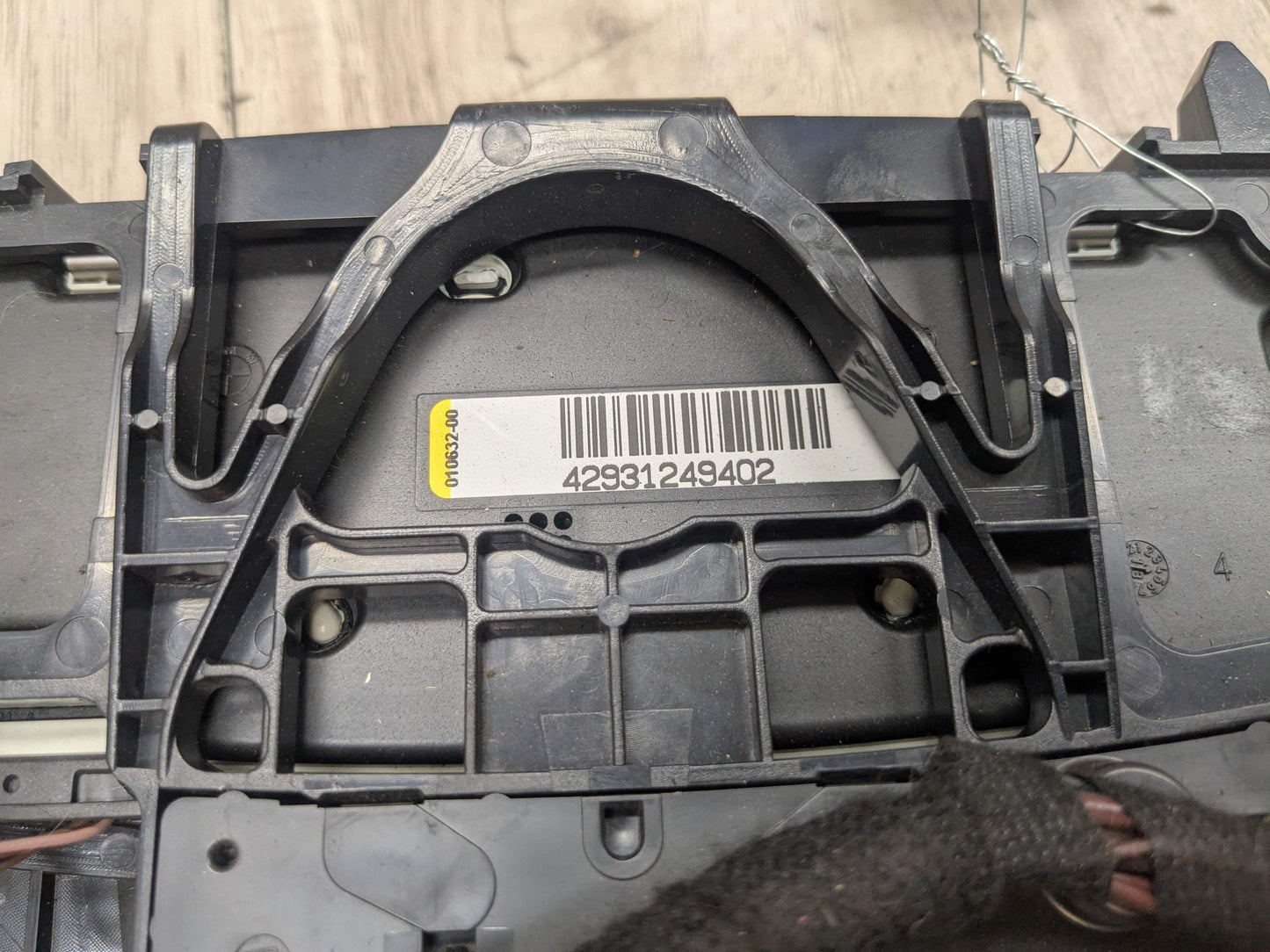 OEM BMW F22 F30 F32 F36 F80 F82 M4 Headliner Roof Console Dome Light SOS Switch