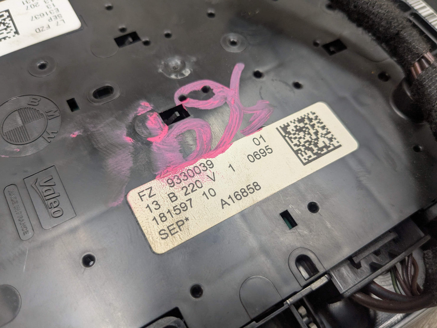 OEM BMW F22 F30 F32 F36 F80 F82 M4 Headliner Roof Console Dome Light SOS Switch