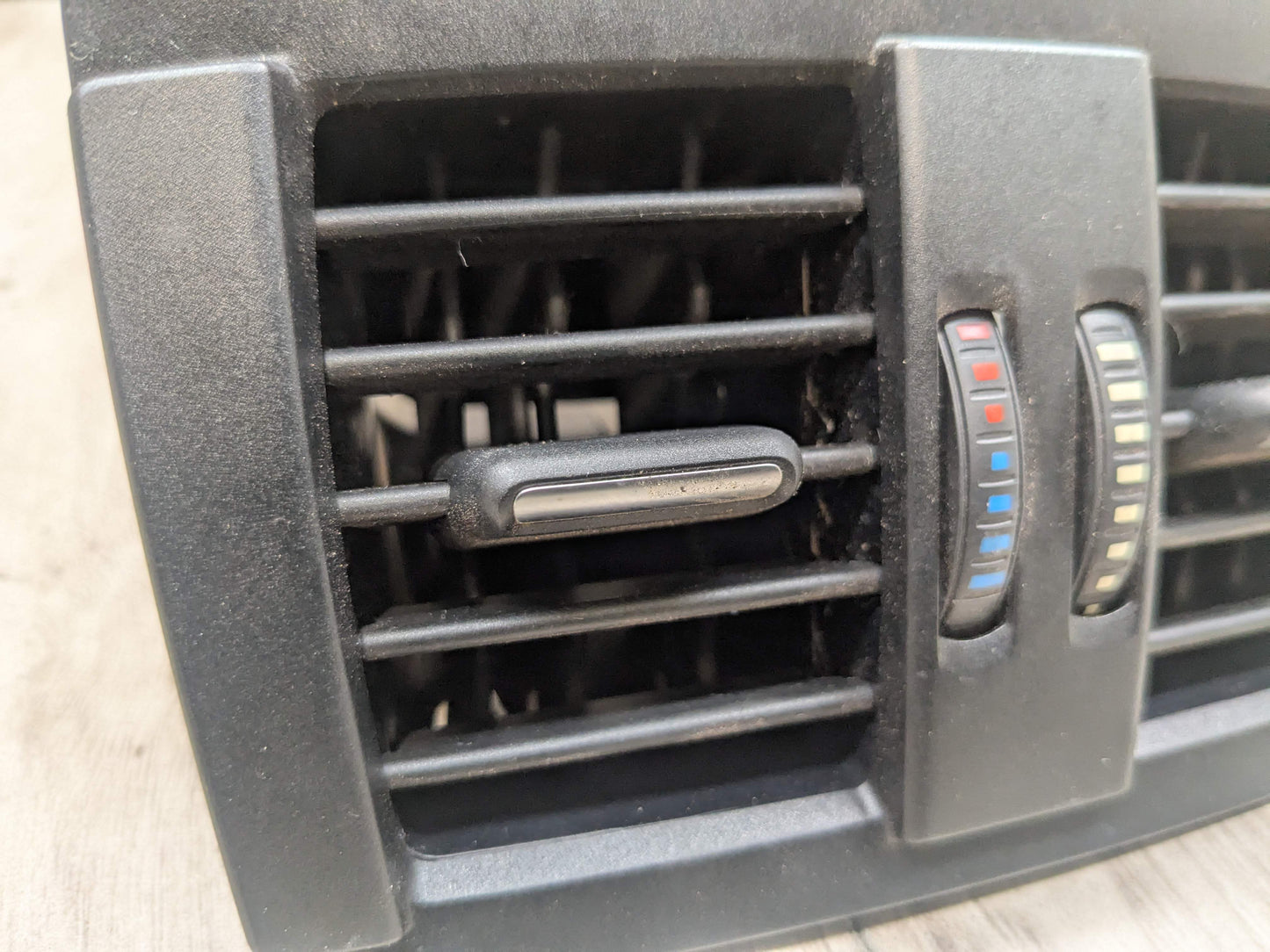 OEM BMW F22 F30 F32 F36 F80 F82 M3 M4 Rear AC Air Vent Trim Cover Panel Black