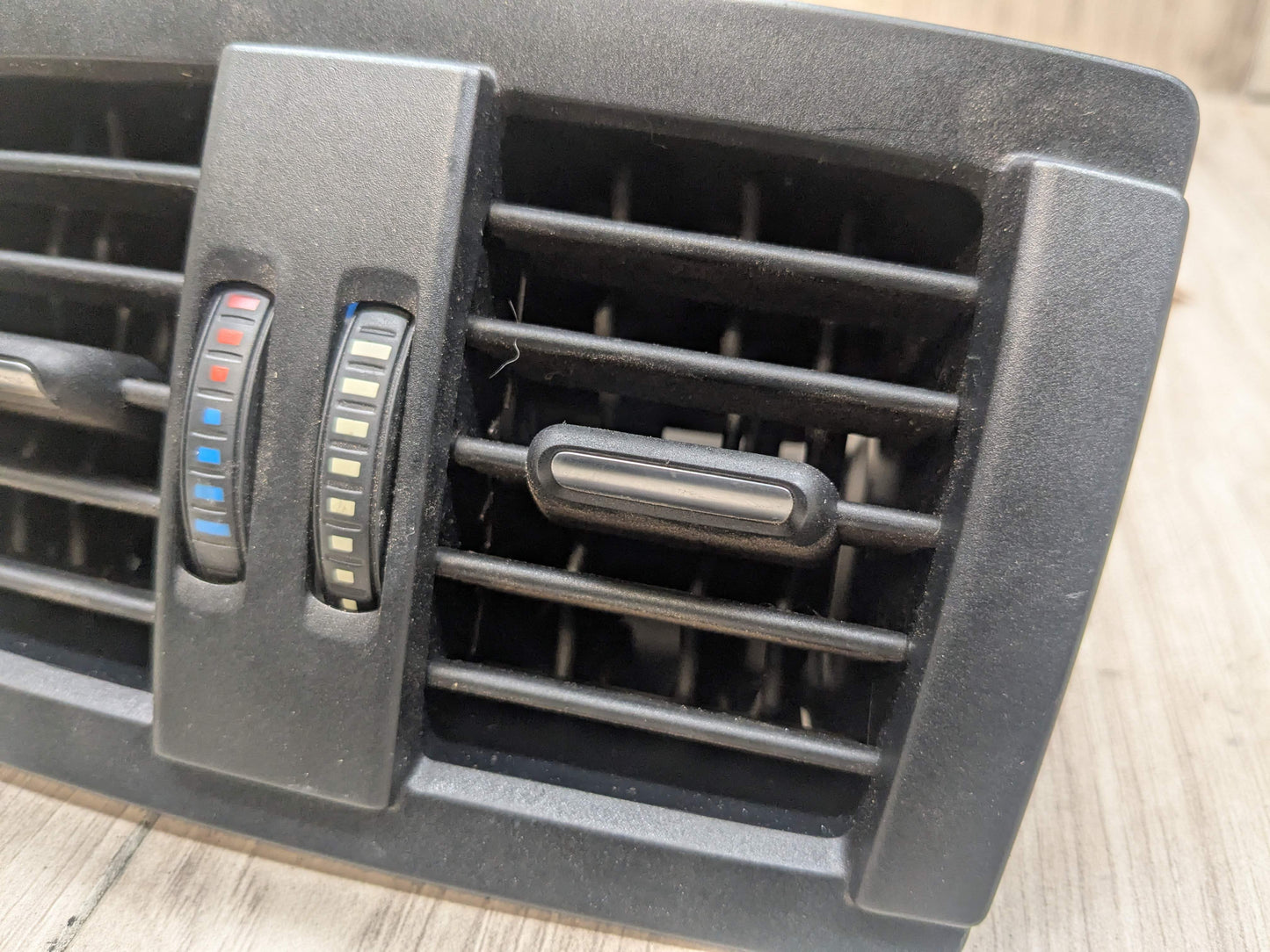 OEM BMW F22 F30 F32 F36 F80 F82 M3 M4 Rear AC Air Vent Trim Cover Panel Black