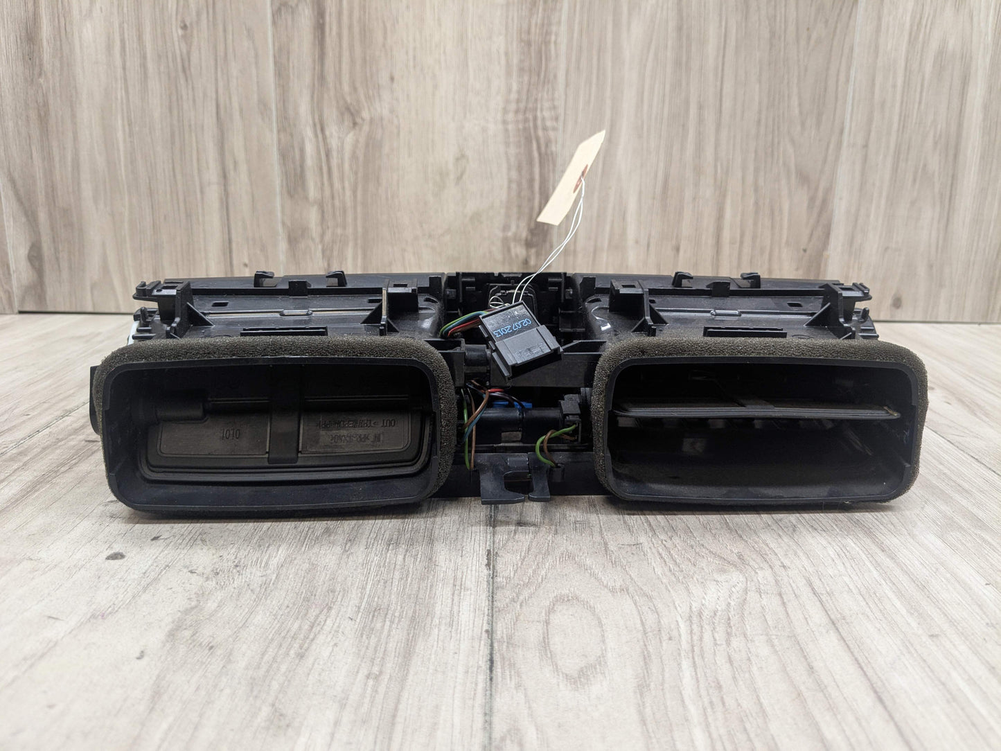 OEM BMW F30 F32 F33 F36 F80 F82 F83 M3 M4 Front Dash Central AC Air Vent Grille