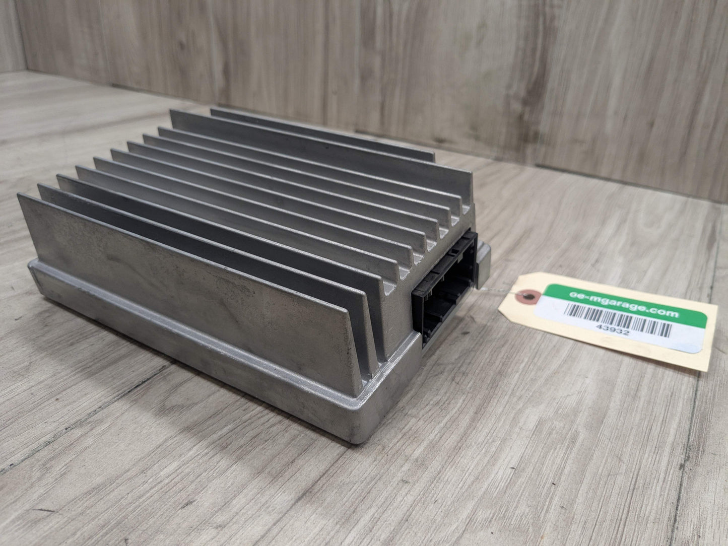 12-15 OEM BMW F30 328 335 Hybrid 3 Sedan Hi-Fi HiFi Stereo Audio Amplifier AMP