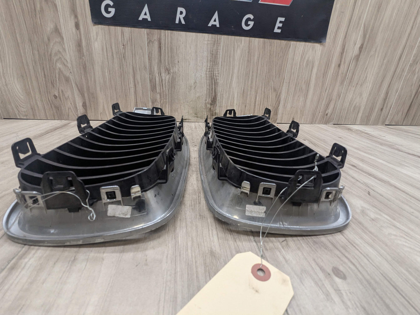 OEM BMW F30 F31 328 330 335 340 Front Left Right Upper Bumper Kidney Grilles SET