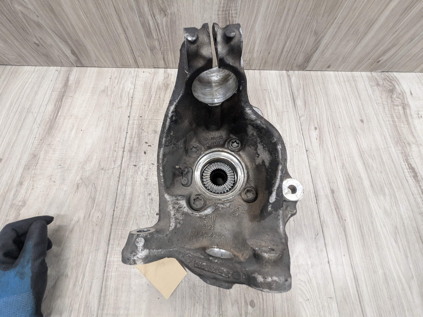 OEM BMW F22 F30 F32 F33 AWD Front Right Passenger Spindle Hub Carrier Knuckle