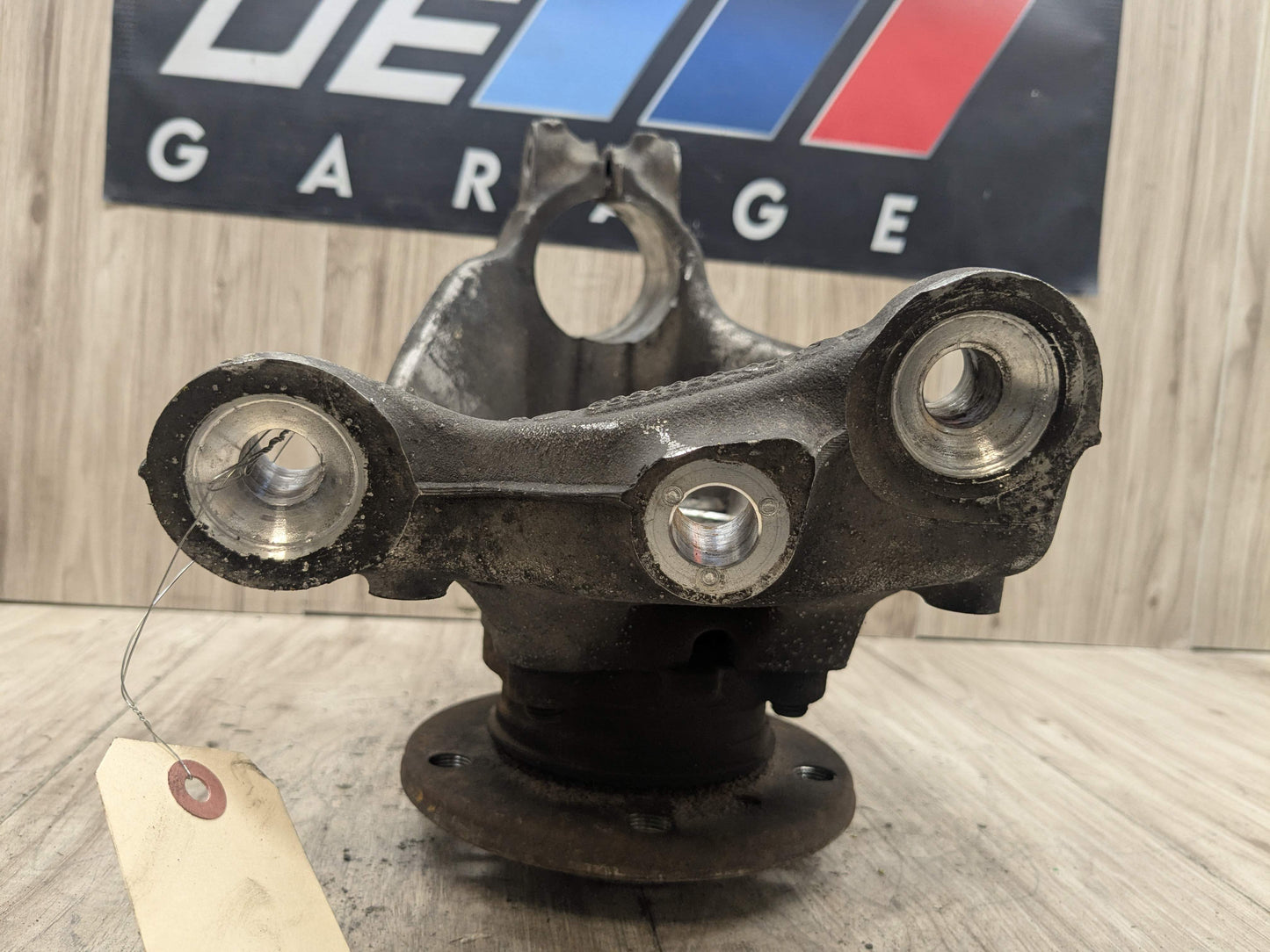 OEM BMW F22 F30 F32 F33 AWD Front Right Passenger Spindle Hub Carrier Knuckle