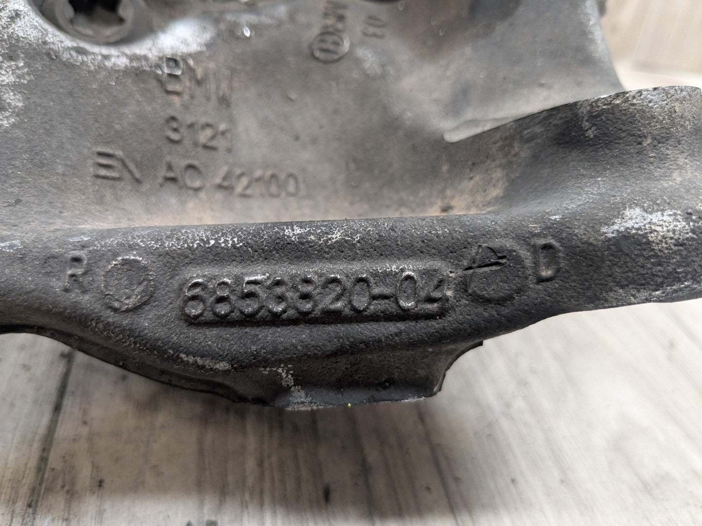 OEM BMW F22 F30 F32 F33 AWD Front Right Passenger Spindle Hub Carrier Knuckle