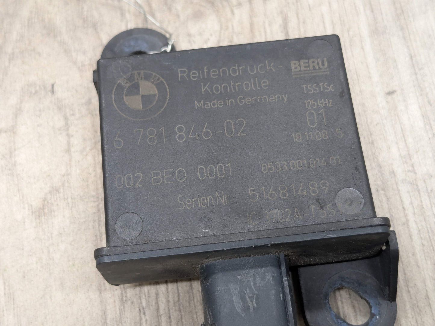 OEM BMW E70 E90 E92 X5 Trigger Transmitter Tire Pressure Monitor Sensor TPMS RDC