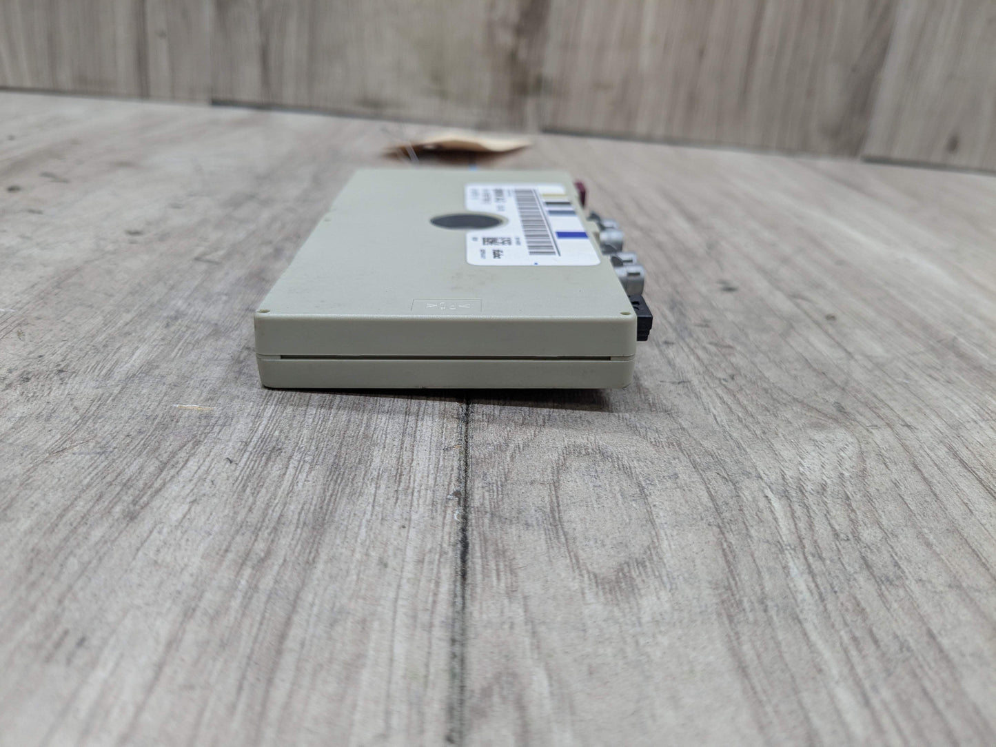 07-13 OEM BMW E93 Convertible Radio Diversity Antenna Amplifier Module Unit