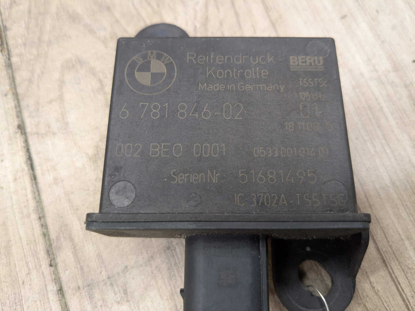 OEM BMW E70 E90 E92 X5 Trigger Transmitter Tire Pressure Monitor Sensor TPMS RDC