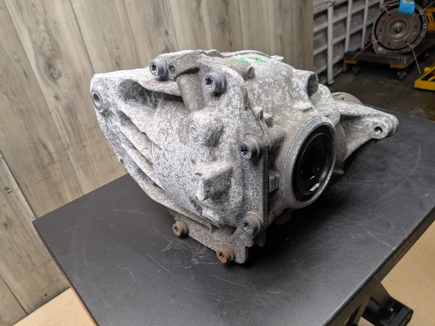 OEM BMW G01 G02 X3 X4 xDrive AWD Rear Differential Axle Gearbox Carrier 3.38