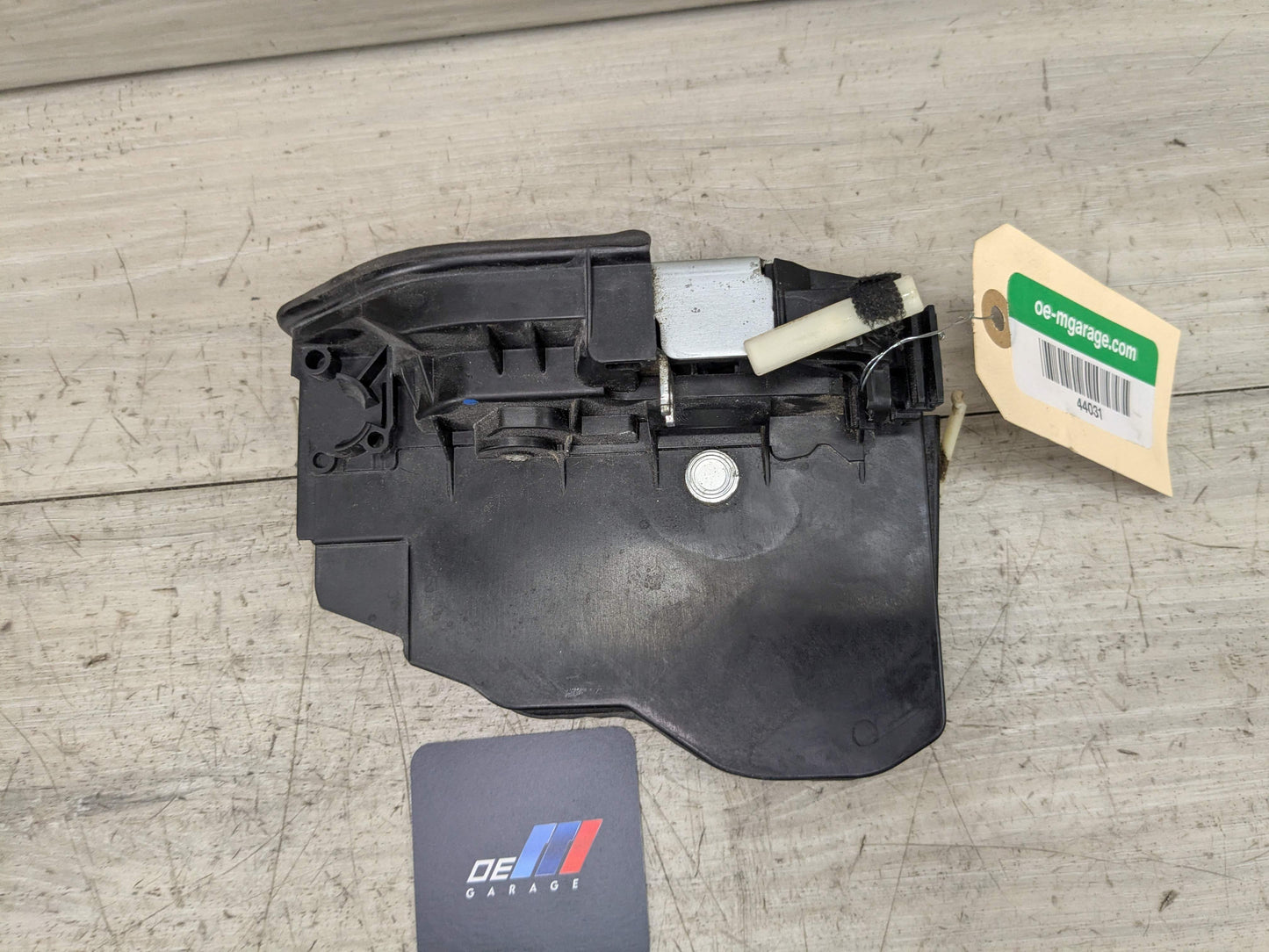 OEM BMW  E82 E90 F02 F10 F30 F32 F80 REAR LEFT DRIVER Door Lock Latch Actuator