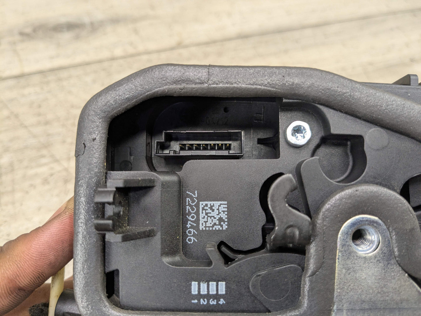 OEM BMW E70 E82 E90 F10 F30 F80 FRONT RIGHT PASSENGER Door Lock Latch Actuator