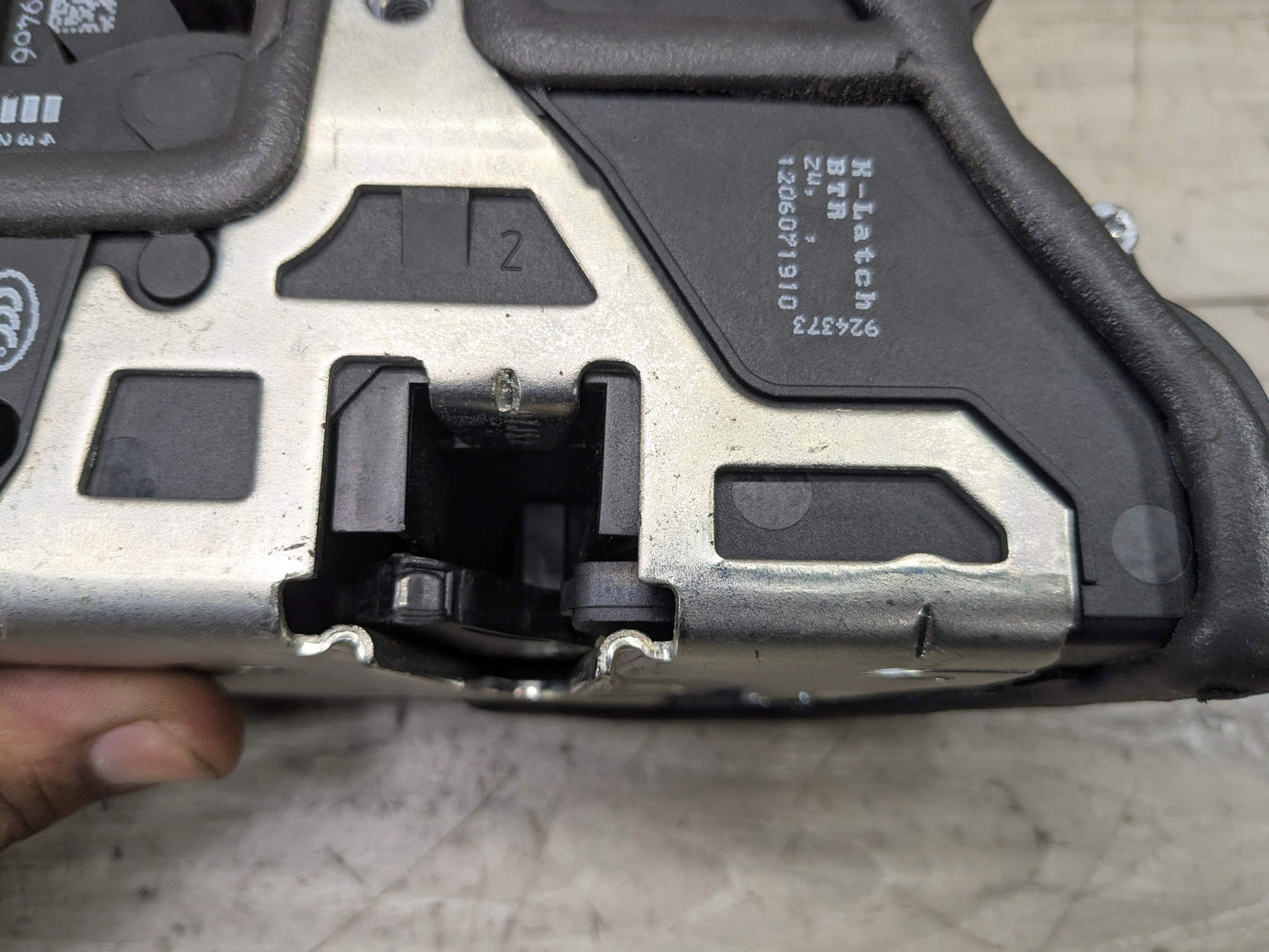OEM BMW E70 E82 E90 F10 F30 F80 FRONT RIGHT PASSENGER Door Lock Latch Actuator