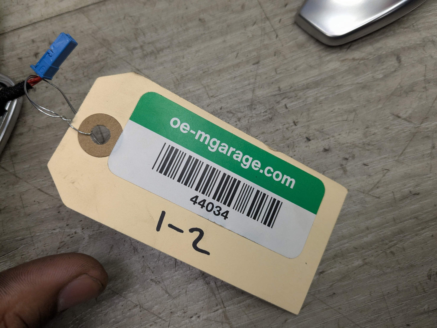 OEM BMW F15 F25 F30 F32 F33 F36 F48 X1 X3 X5 AT Paddle Shifter Plus Minus PAIR