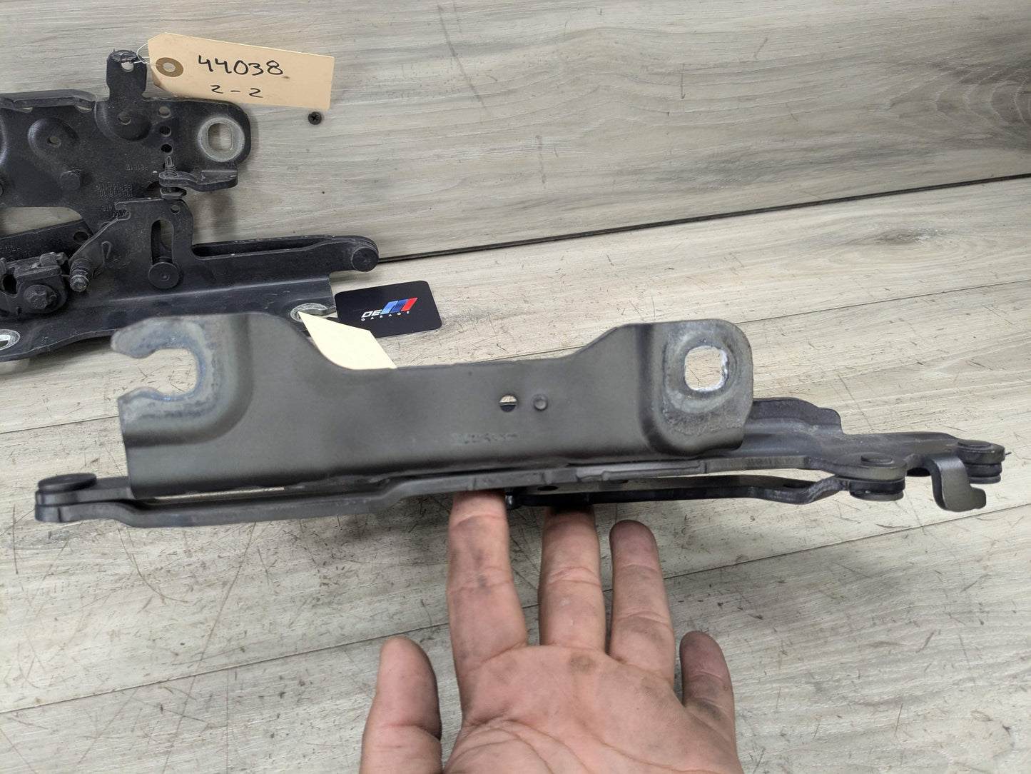OEM BMW F22 F23 F30 F32 F33 F36 F80 F82 F83 F87 Left Right Side Hood Hinges PAIR