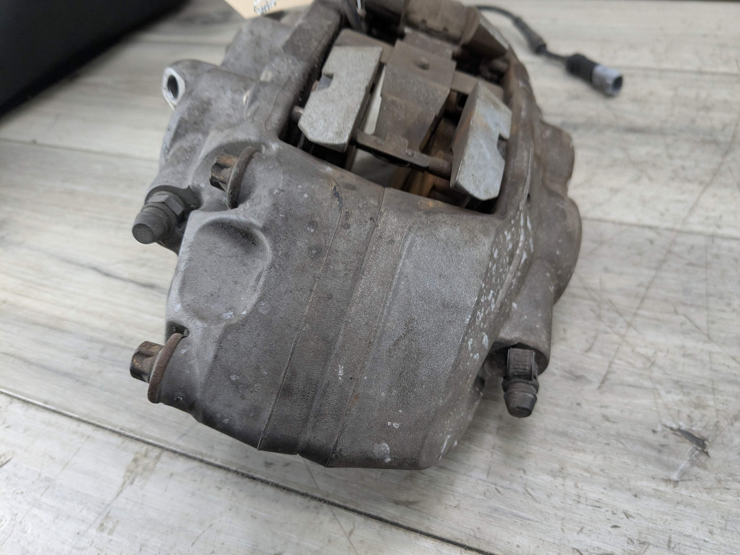 OEM BMW F30 F32 F33 F36 335 340 435 Front Left Right Brake Calipers Brembo SET