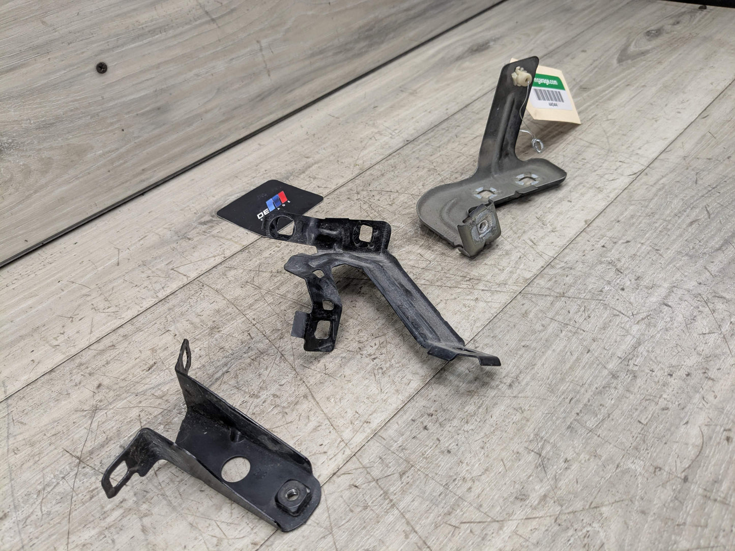 12-20 OEM BMW F30 F32 F33 F36 Front Left Driver Fender Wing Holder Bracket SET