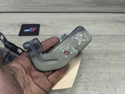12-20 OEM BMW F30 F32 F33 F36 Front Left Driver Fender Wing Holder Bracket SET
