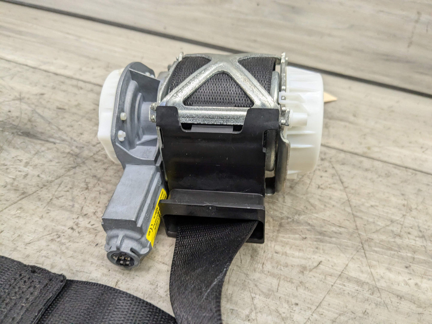 12-20 OEM BMW F30 F36 F80 M3 Front Right Passenger Side Seatbelt Retractor Black