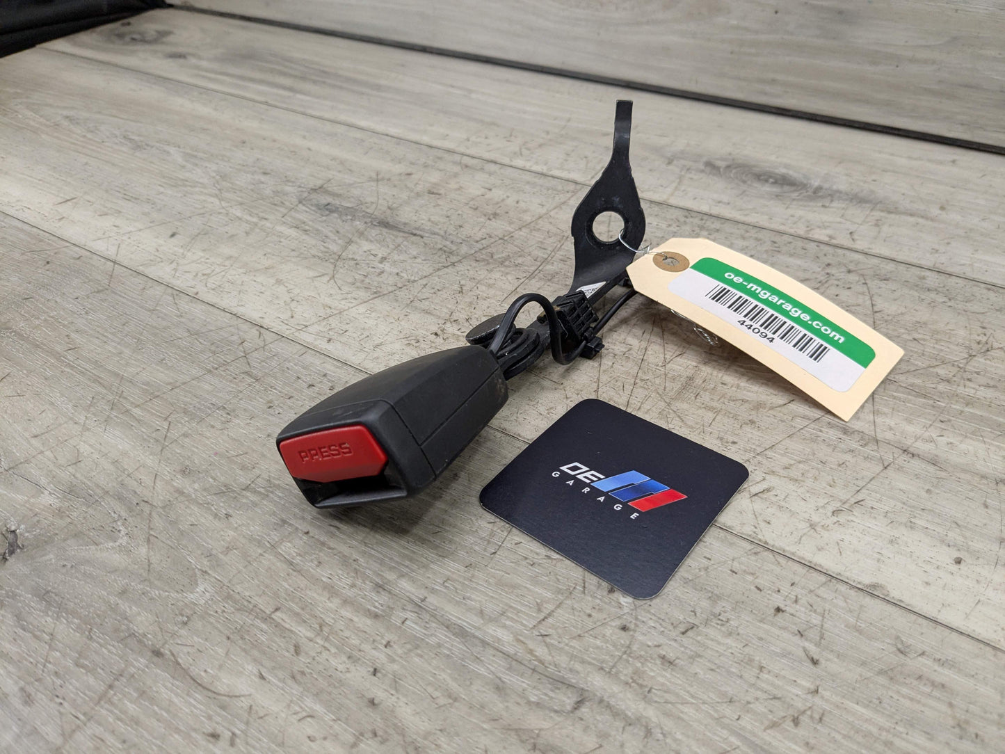 OEM BMW G20 G22 G26 G80 G82 M3 M4 Rear Left Driver Seatbelt Seat Belt Buckle