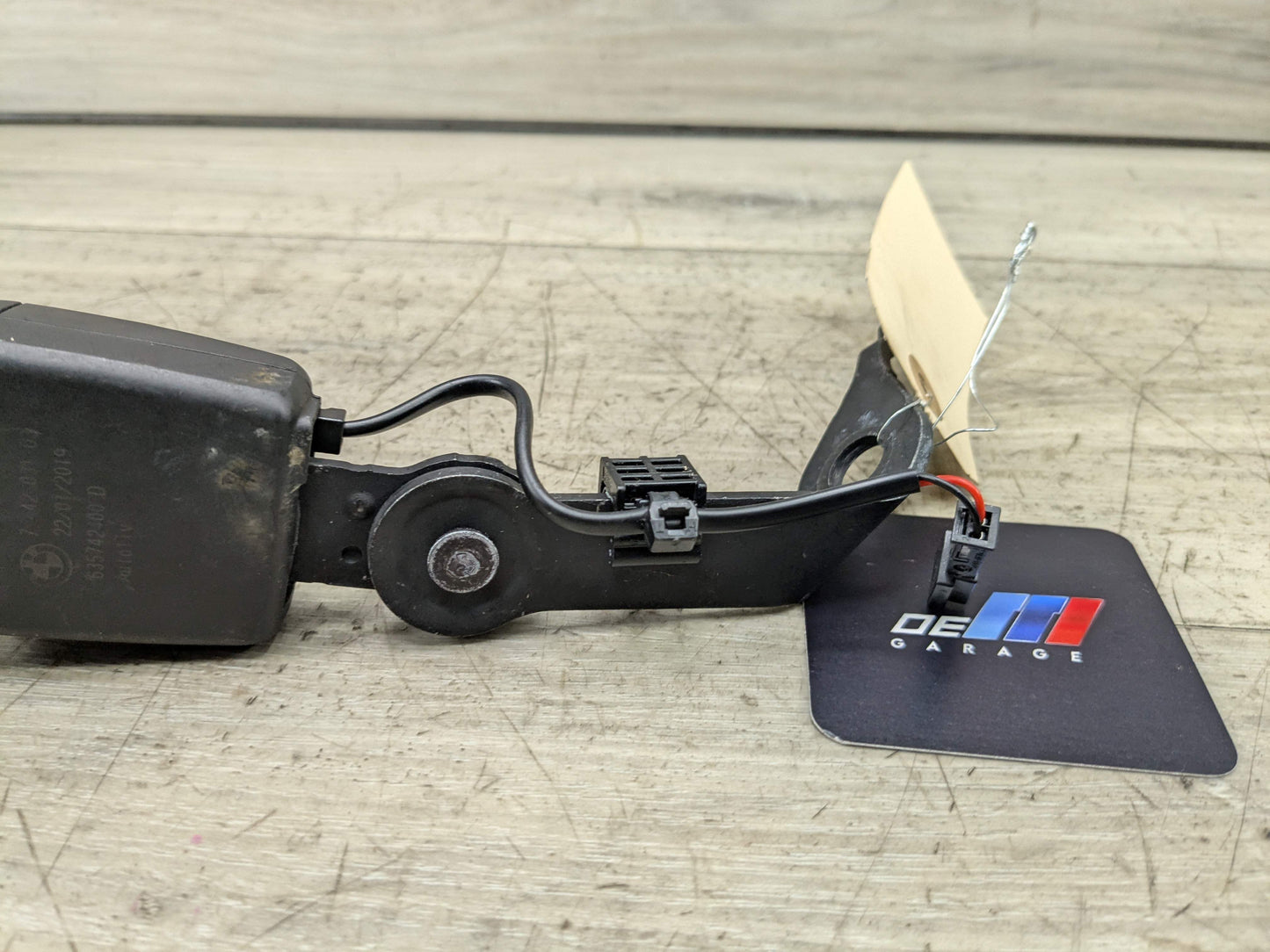 OEM BMW G20 G22 G26 G80 G82 M3 M4 Rear Left Driver Seatbelt Seat Belt Buckle