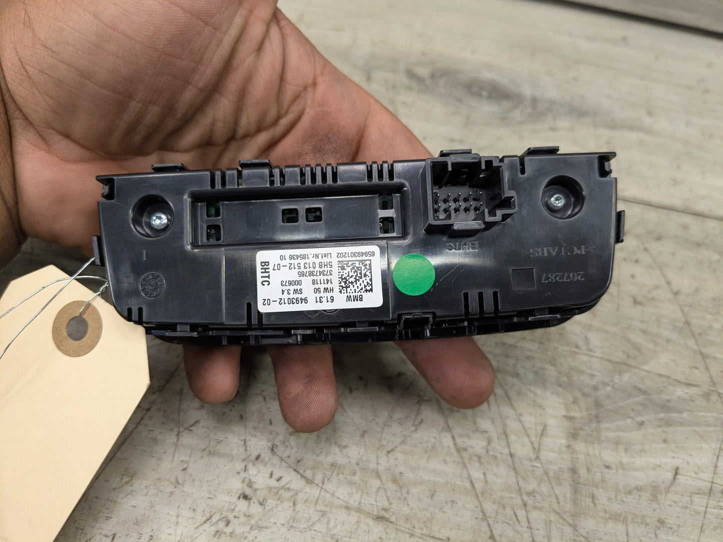 OEM BMW G20 G22 G23 G26 G80 G82 G83 Rear AC Air Climate Control Switch Module