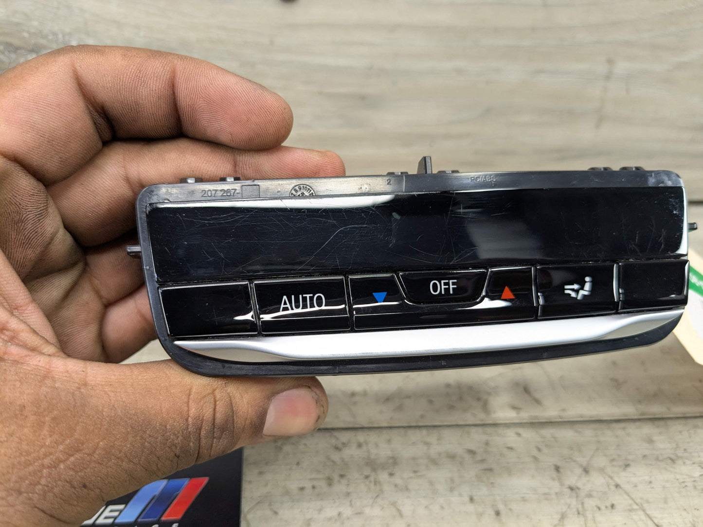 OEM BMW G20 G22 G23 G26 G80 G82 G83 Rear AC Air Climate Control Switch Module