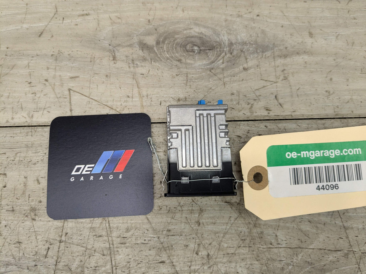 OEM BMW F48 F97 G01 G12 G20 G26 G30 USB Type C Socket Charger Port Connector