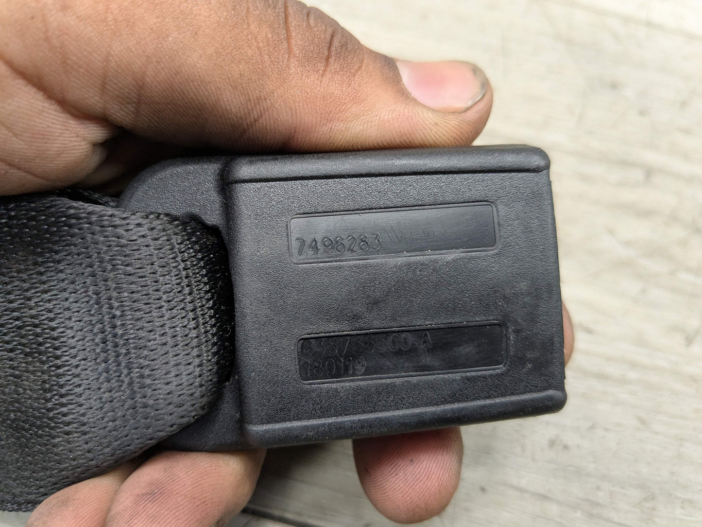 17-21 OEM BMW G20 330 M340 Rear Center Seatbelt Seat Belt Buckle