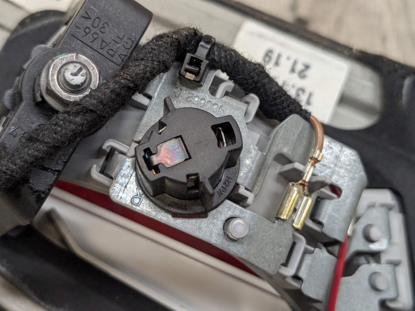 07-10 OEM BMW E93 328 335 M3 CONVERTIBLE Rear Right Passenger Trunk Tail Light