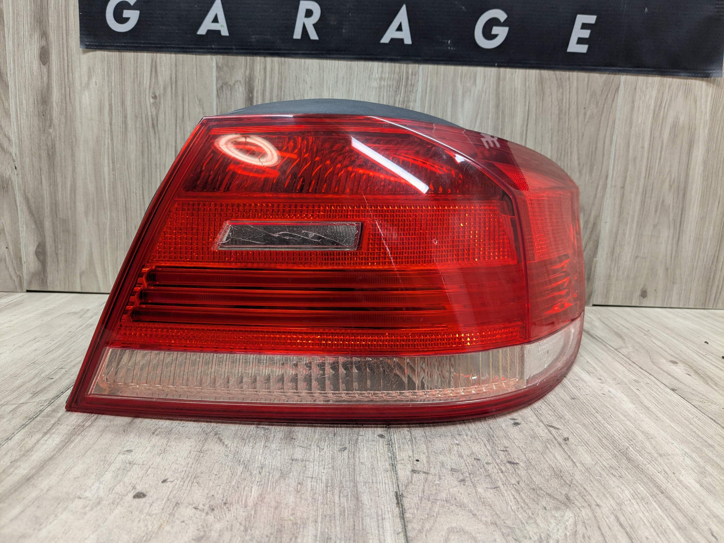 07-10 OEM BMW E93 328 335 M3 CONVERTIBLE Rear Right Passenger Outer Tail Light